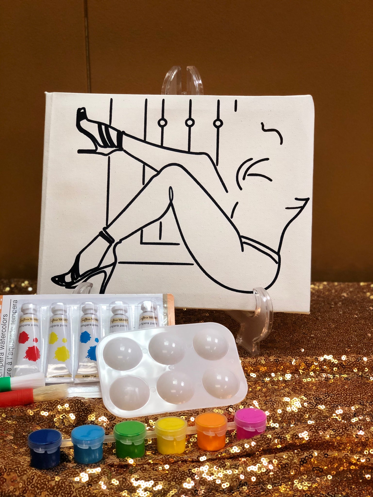 Pre-drawn Canvas heels with crown