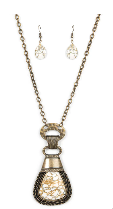 Rodeo Royale - Brass   Necklace