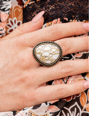 Rodeo Royale - Brass   Necklace